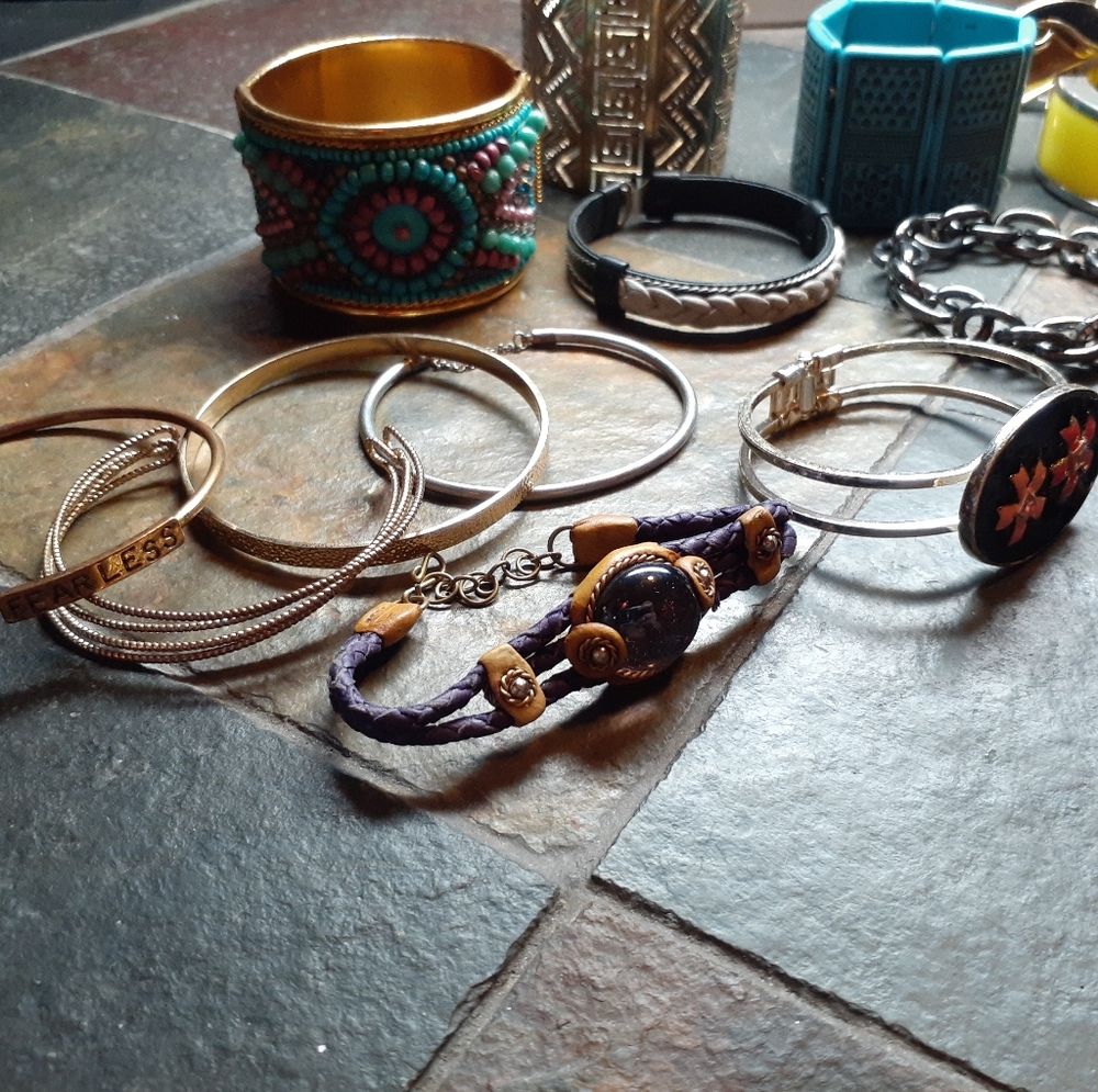 Large Bundle Of Assorted Bracelets - image 5